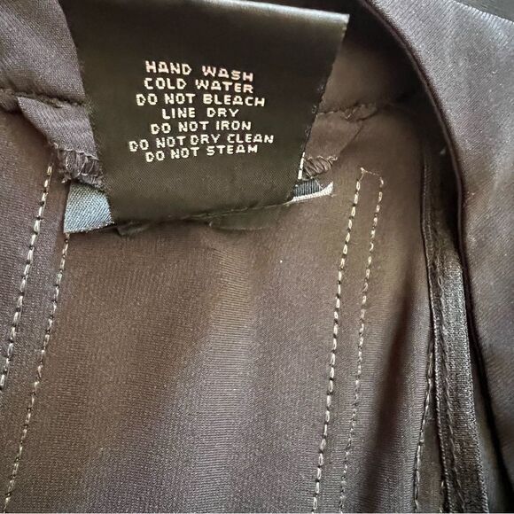 B. Smart Black Sequined Cocktail Dress. Sleeveless. Size 4. Great Condition! - Picture 9 of 12